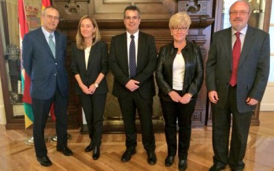 Visita del Director General Acción Exterior, Giorgio Cerina y la Directora oficina de La Rioja en Bruselas, Marta Romo.