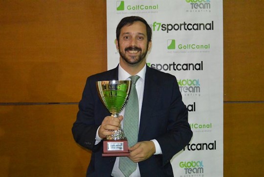 El Equipo del Centro Riojano  subcampeon del torneo  “Copa Futbol7 SportCanal”.