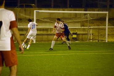 Justo empate en un partidazo