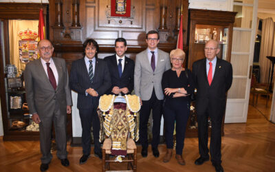 ENTREGA DEL TROFEO XVII VESTIDO DE LUCES RIOJA Y ORO CENTRO RIOJANO DE MADRID