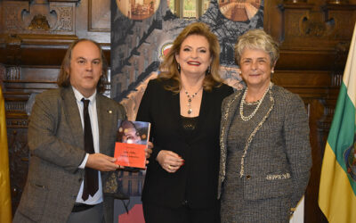 PRESENTACIÓN DEL LIBRO “UNA VIDA, VARIOS AMORES”