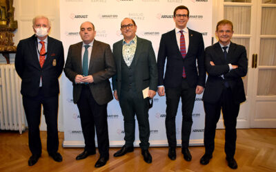 MESA-DEBATE DIÁLOGOS CON LA EMPRESA FAMILIAR Y PRESENTACIÓN LIBRO LA ESTRUCTURA FISCAL ÓPTIMA EN LA EMPRESA FAMILIAR