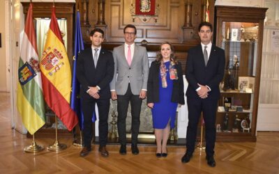 CONFERENCIA “TU FUTURO DEPENDE DE LAS DECISIONES QUE TOMAS EN EL PRESENTE”
