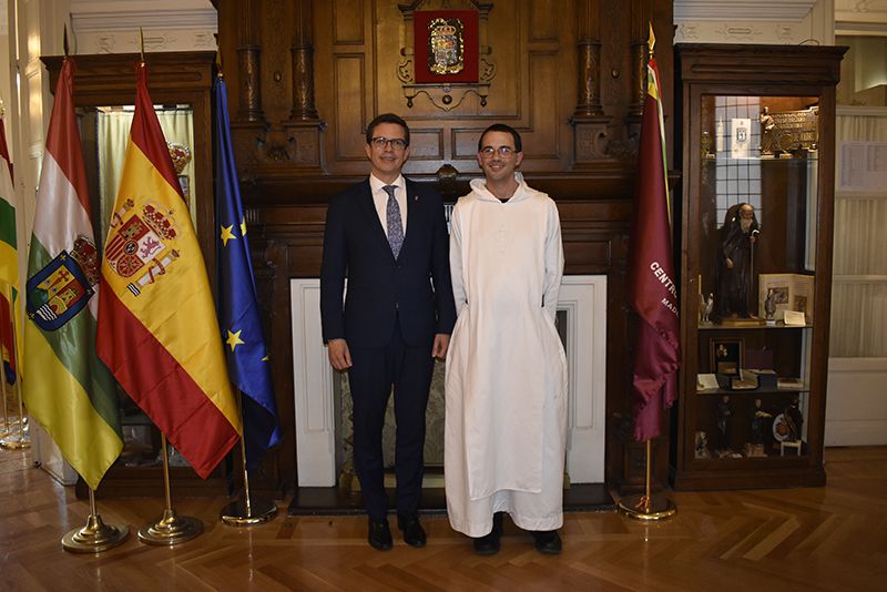 CELEBRACIÓN V ANIVERSARIO DE LA ENTRONIZACIÓN DE LA VIRGEN DE VALVANERA EN EL CENTRO RIOJANO DE MADRID