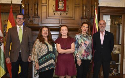 Coloquio: ¿ESTÁ VETADA LA CAPACIDAD CREADORA DE LAS MUJERES EN PUESTOS DE DECISIÓN?. ¿POR QUÉ SE LAS EXCLUYE DE RESPONSABILIDADES?. ¿LAS ARTES, LAS CIENCIAS Y EL PATRIMONIO ESTÁN SUFICIENTEMENTE REPRESENTADAS A LO LARGO DE LA HISTORIA?.