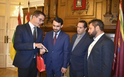 VISITA-REUNIÓN DE MOHAMMAD RAHIM PEERZADA, JEFE DE LA EMBAJADA DE AFGANISTÁN.
