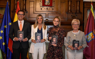 PRESENTACIÓN de la NOVELA POLICIACA “BAJO LA PIEL” de Raquel Villar