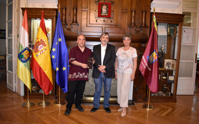 PRESENTACIÓN DEL LIBRO “EL AGUA EN LA MANO”