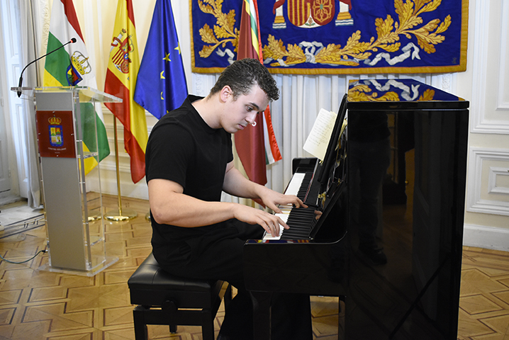 2025 04 03 Foto 1. Ciclo La Rioja Musical. Concierto de Piano Noche de Gala, 30 de noviembre de 2024