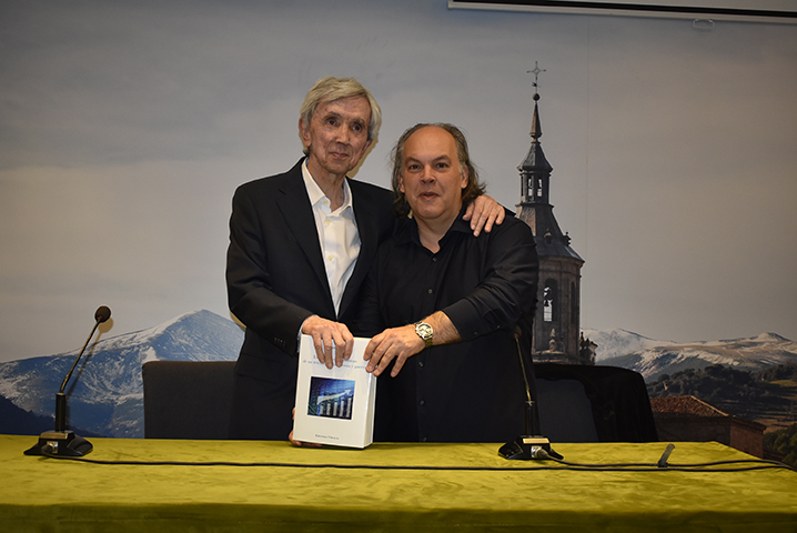 2025 05 22 Libro ENSEÑANZAS ECONÓMICAS DE UN TRIENIO DE PANDEMIA Y GUERRA Noche de Gala, 30 de noviembre de 2024