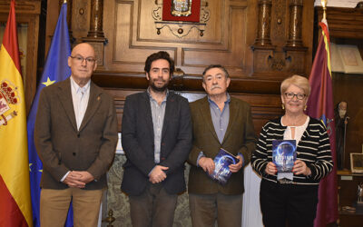 Presentación del libro: «Universo y Sapiens» por José Miguel Gil Ortiz