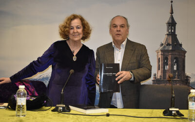 Presentación del libro “Incombustible amor” de Elena Ventaje
