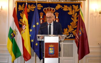 Presentación oficial a los socios de los nuevos componentes de la junta de gobierno del Centro Riojano de Madrid.